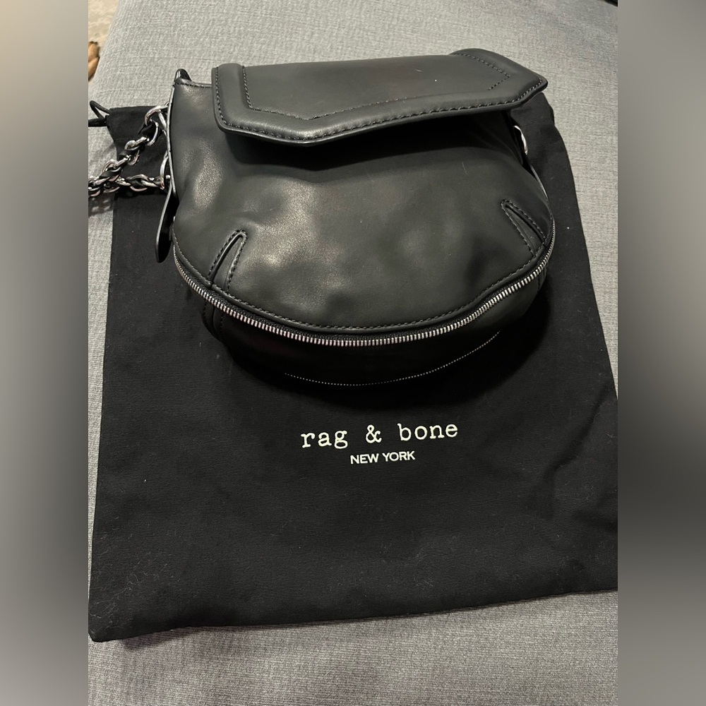 Rag & Bone Bradbury Mini Flap Chain
Hobo Leather Black Bag with Chain Strap - Picture 2 of 11
